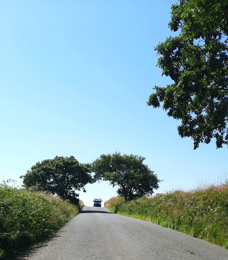 Summit Camping Kit Hill Cornwall Panoramic Views Grass Pitch From 15Pn Or Bella Bell Tent 75Pn Callington エクステリア 写真
