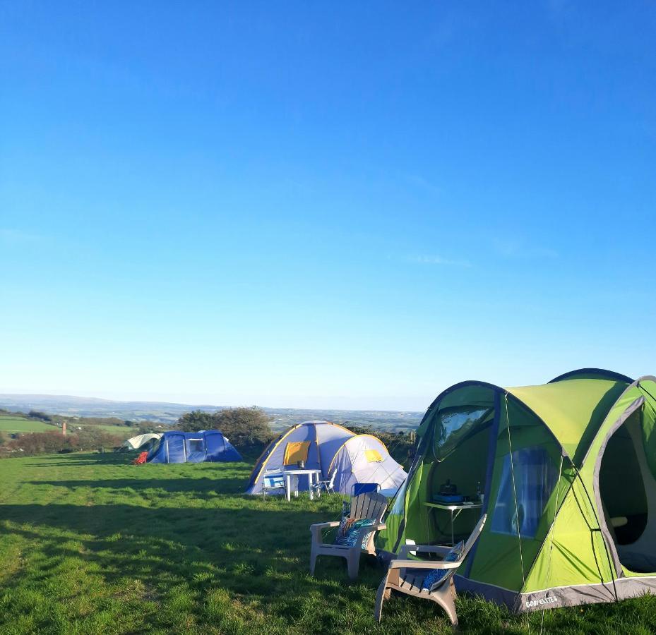 Summit Camping Kit Hill Cornwall Panoramic Views Grass Pitch From 15Pn Or Bella Bell Tent 75Pn Callington エクステリア 写真